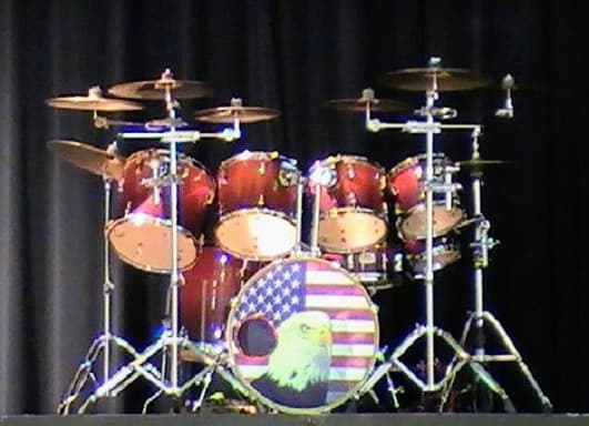 WILLIAM DRUMMER AVAILABLE IN TENNESSEE