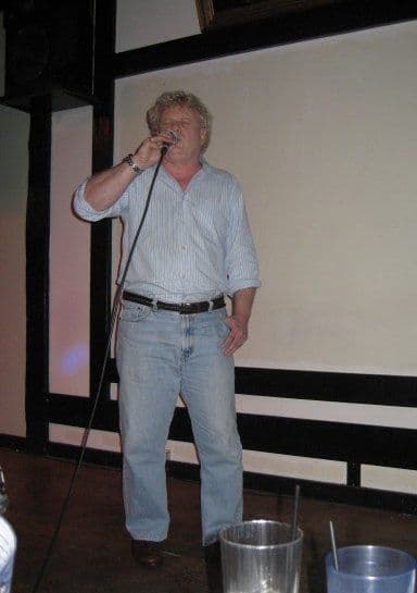 Los Angeles Pop/ Rock Vocalist Seeks Musicians To Jam